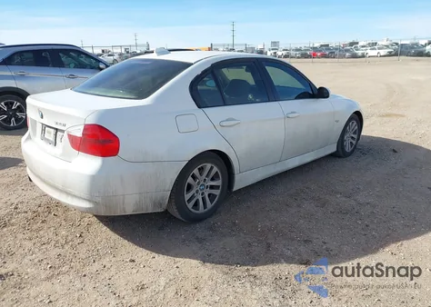 2007 BMW 328I z USA, uszkodzony, nr VIN WBAVA33517KX76807